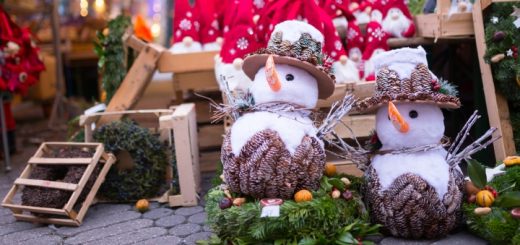 Gift ideas at a Cotswold Christmas market